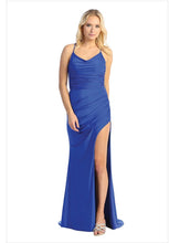 Load image into Gallery viewer, Form-Fitting Evening Gown With A Glamorous And Sensual Silhouette