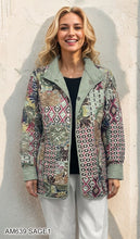 Load image into Gallery viewer, Quilted Reversible Button-Up Jacket #AM639