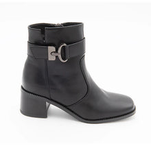 Load image into Gallery viewer, The boots have a clean, slightly slouchy ankle height with minimal seams #XYG-7