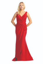 Load image into Gallery viewer, Elegant mermaid-style evening gown with a figure-hugging silhouette #7764L
