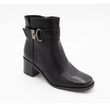 Load image into Gallery viewer, The boots have a clean, slightly slouchy ankle height with minimal seams #XYG-7
