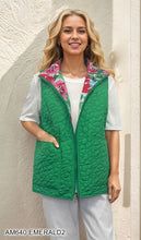 Load image into Gallery viewer, Lightweight Reversible Quilted Floral Vest Jacket #AM640
